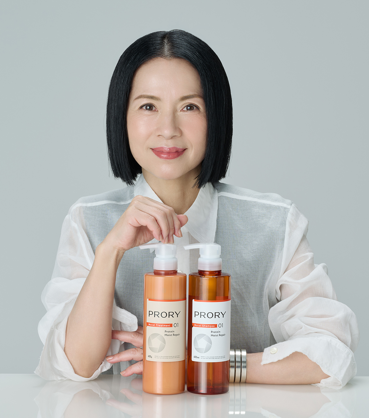 松本千登世さんとプロリー モイストリペア シャンプー ・プロリー モイストリペア トリートメント